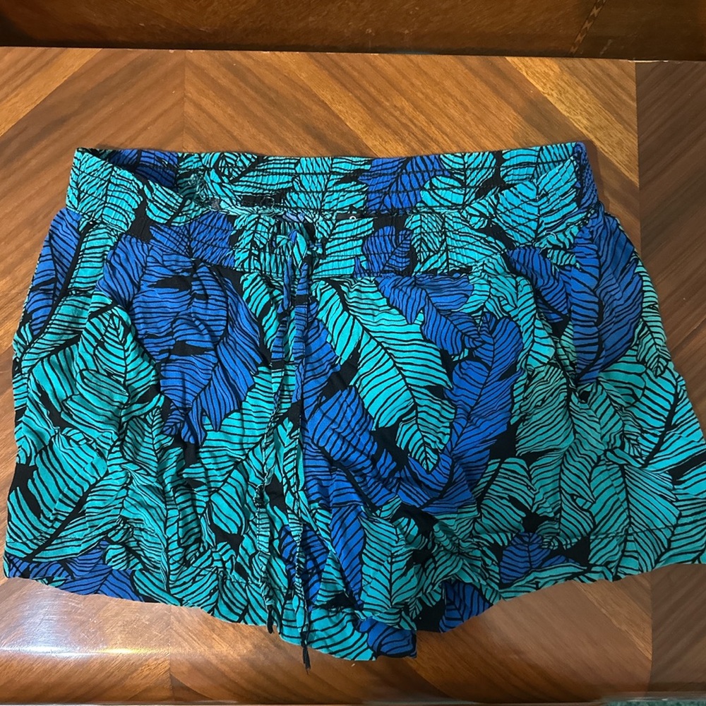 Ana Swimshorts, size Small. Perfect condition.